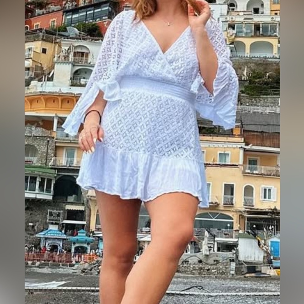 Jessica Simpson White Lace cover up